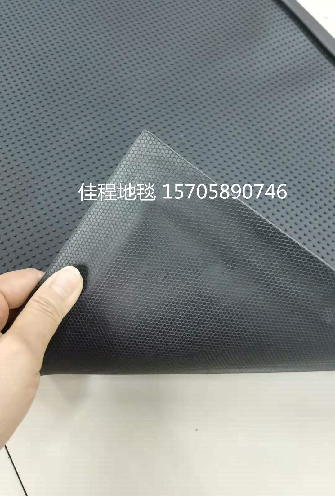 The size of the black pvc floor mat, disinfection mat, door mat, household mat and pvc foot mat is 42*62cm Specification drawing