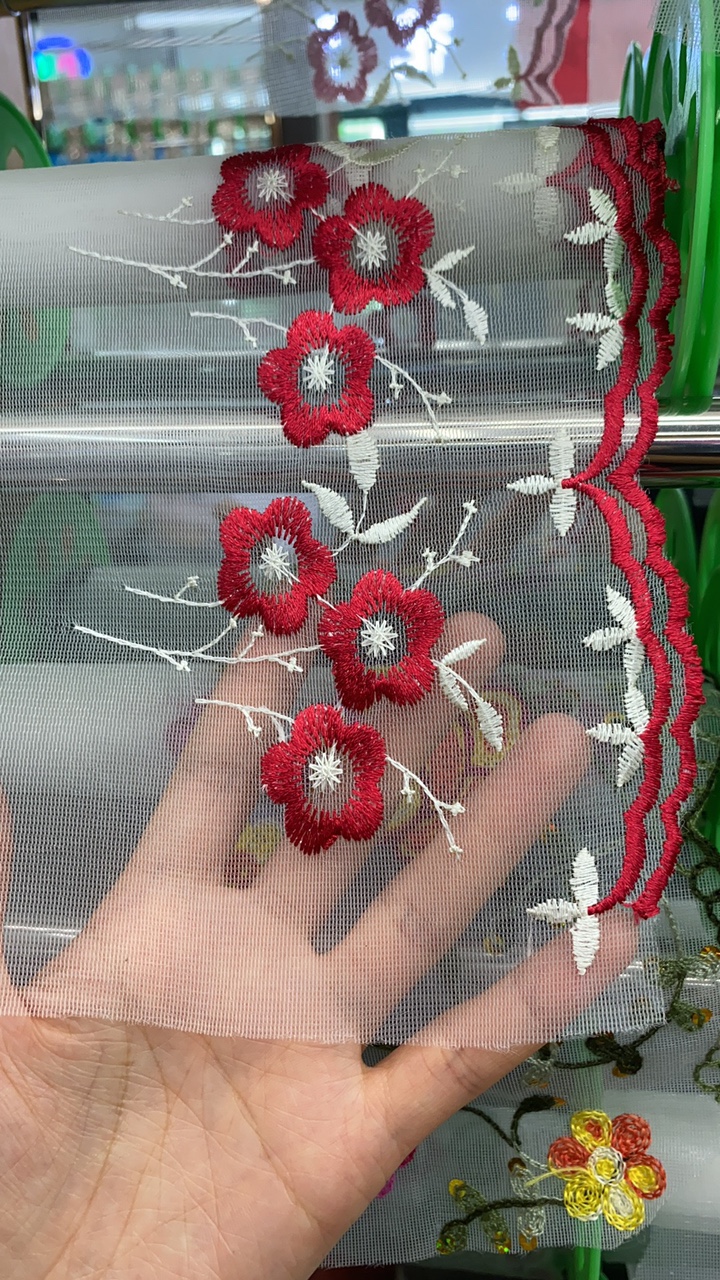 大红定型纱刺绣花边
