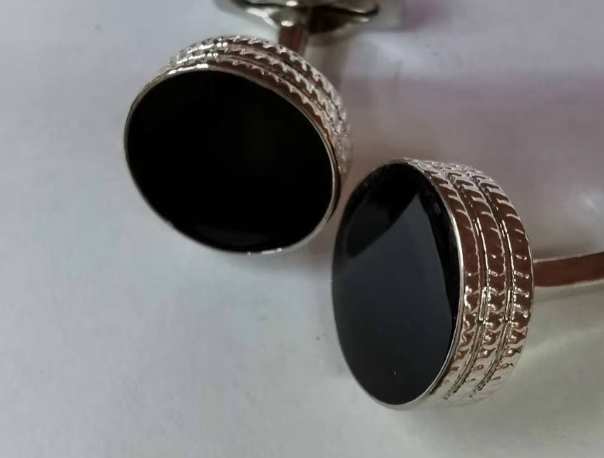 Pure black cufflinks, high-end metal