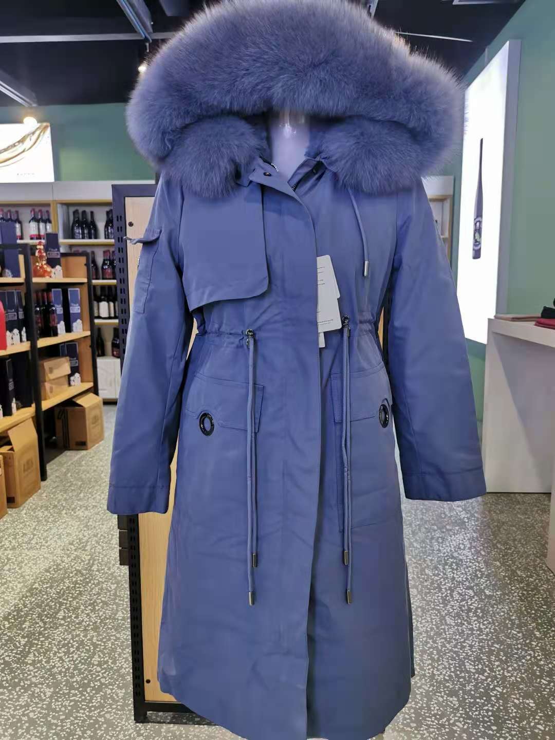 澳大利亚路易阿玛瑞冬季派克服冬款狐狸大毛领长款派克服详情图1