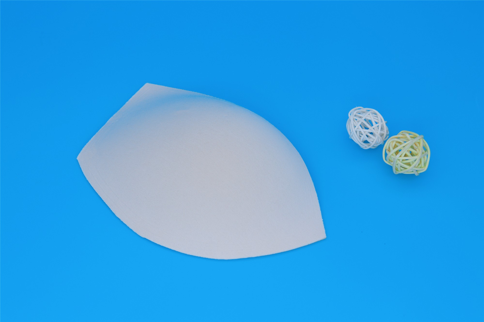 厂家直销高品质舒适服装辅料三线三角罩杯，大量批发，可来样定做详情图3