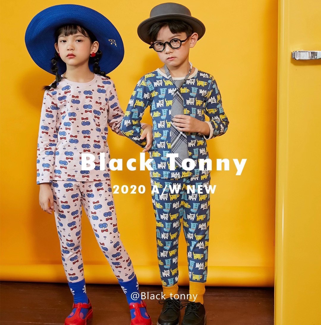 •‿• Blacktonny小黑托昵️🆕五彩🐶