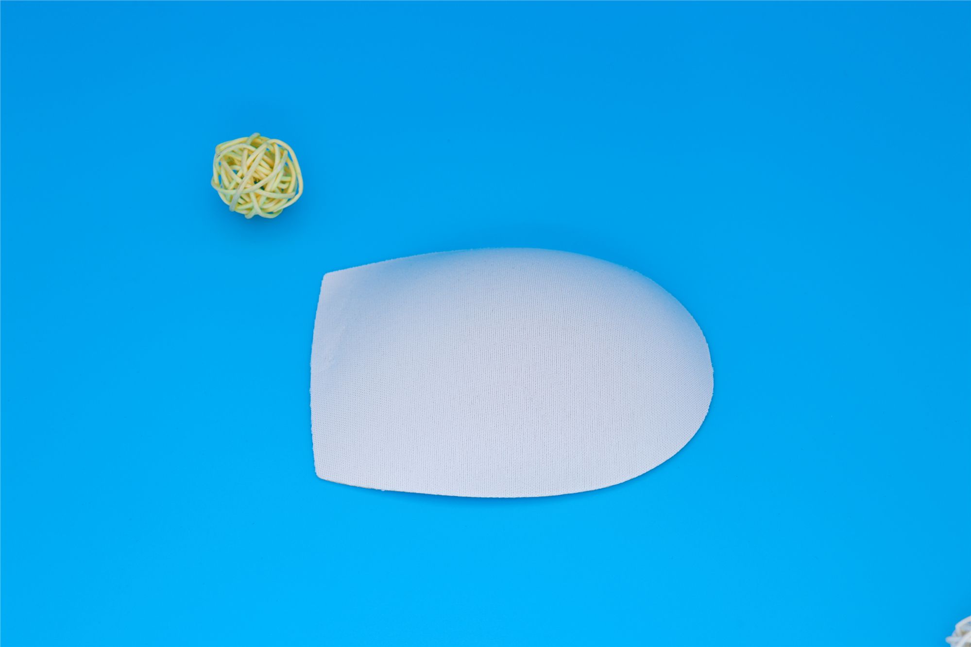 厂家直销高品质舒适服装辅料平口椭圆罩杯