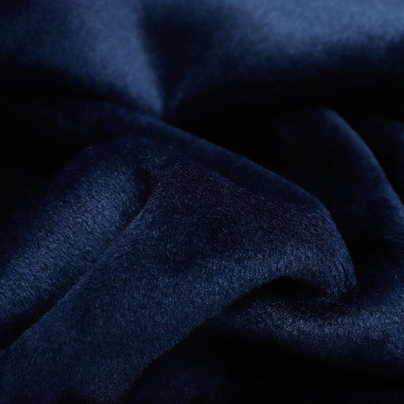 Wholesale long-sleeved new men's warm shirts for autumn and winter, Korean-style fitted, fleece and thickened checked shirts for middle-aged and elderly people Item Picture