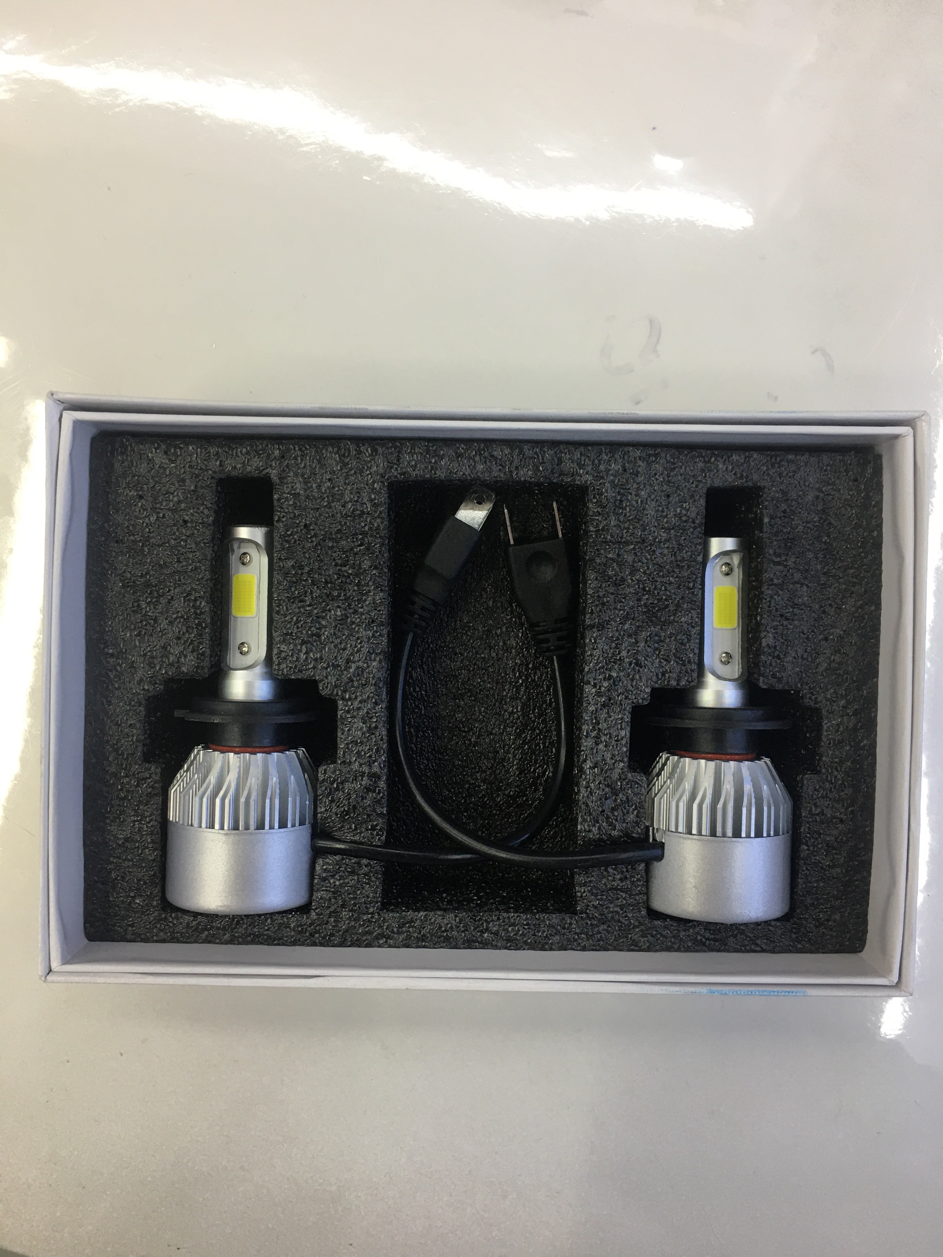 Ultra-bright 25W high beams H4 and H7 car led headlights Application Scenario