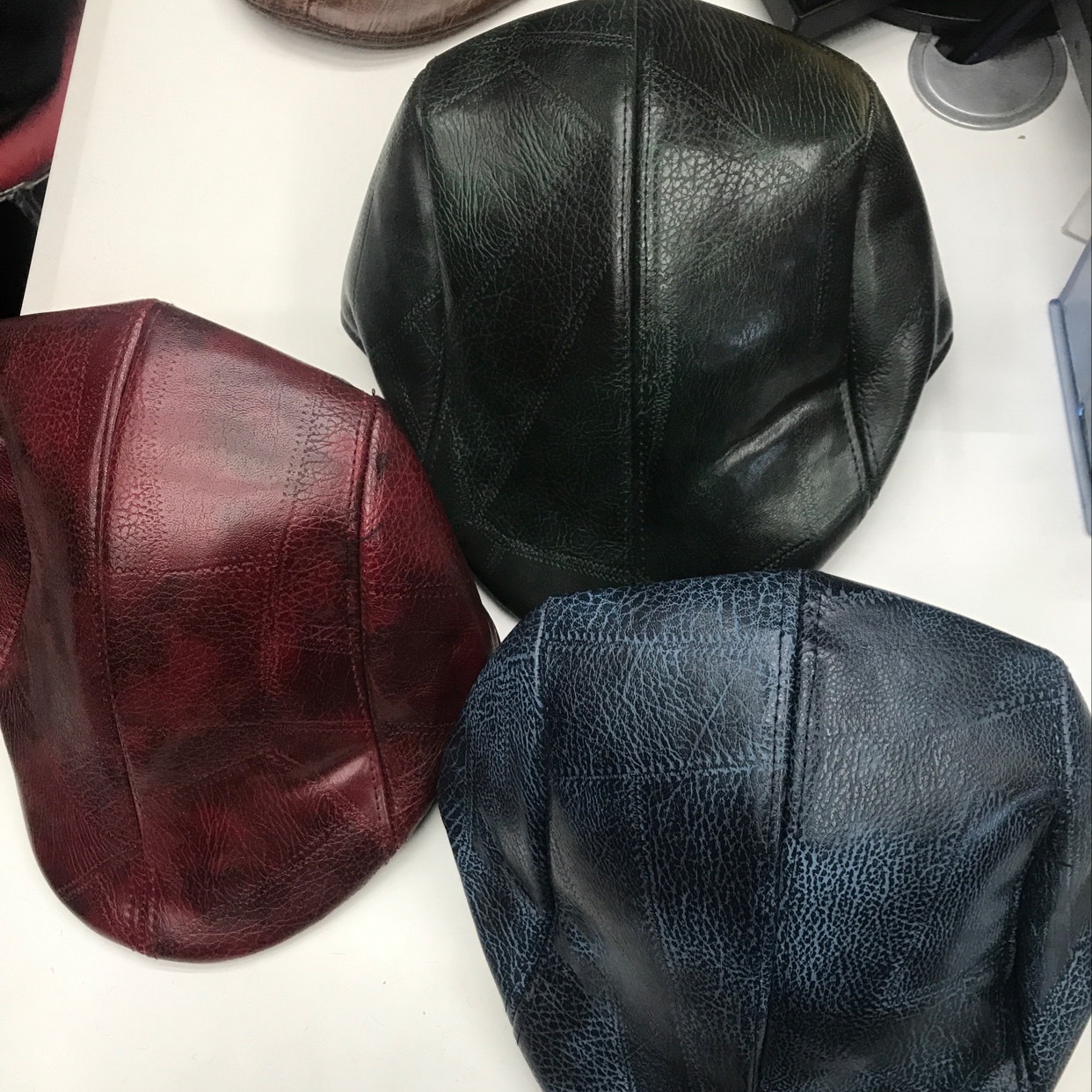Fashion trend when the casual leather color cap thumbnail