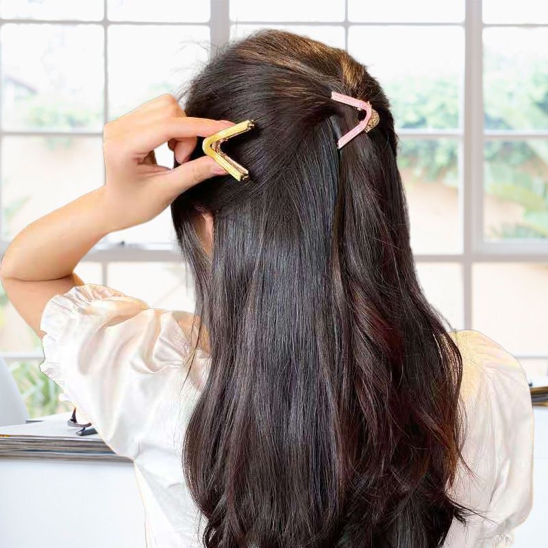 Korean Ins Temperament Metal V-Shaped Small Hairpin Haircard Girl Small Hair On The Back Of Her Head To Grab Cute Bangs Side Clip Specification drawing