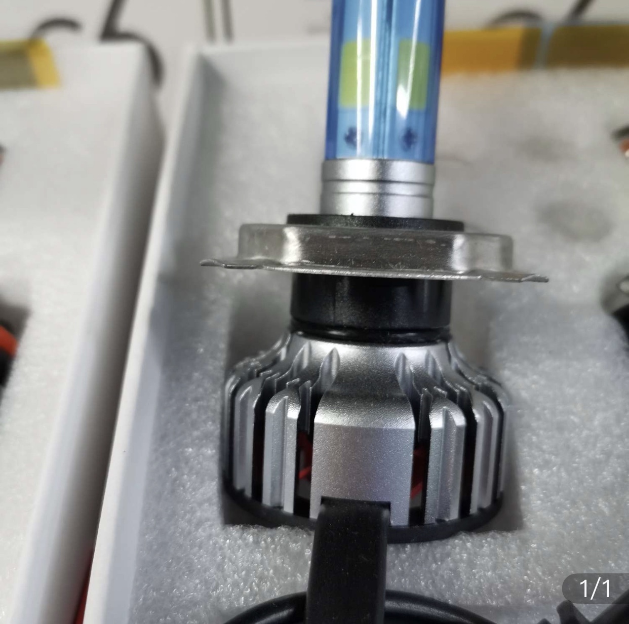 Automobile LED light 2 thumbnail