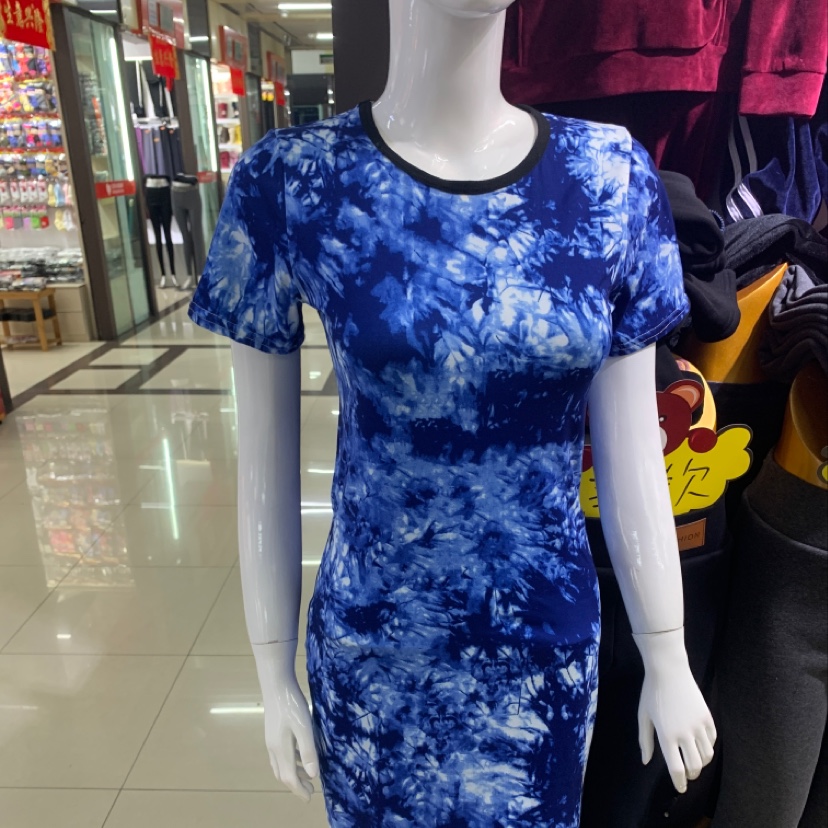 连衣裙
