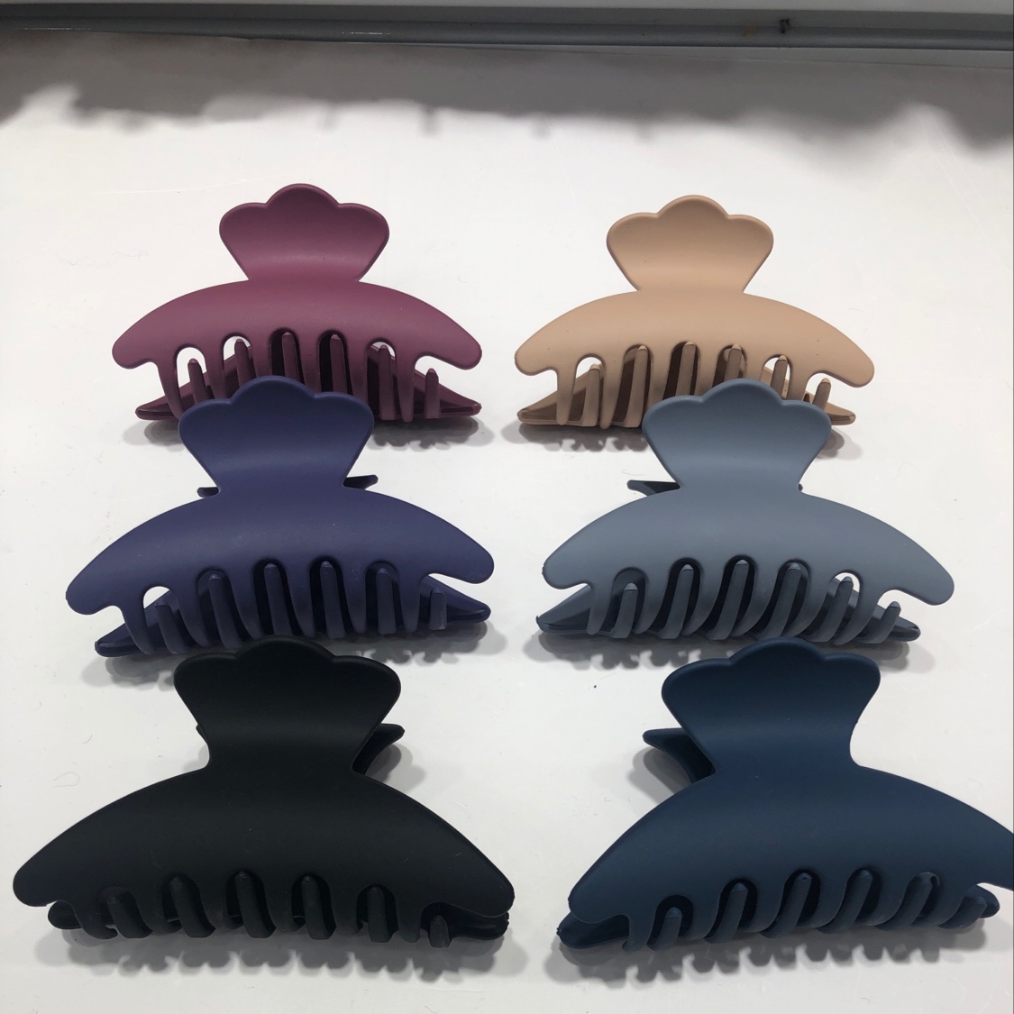 Simple and trendy hair claws