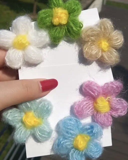 Mohair Hand Hook Bubble Flowers undefined