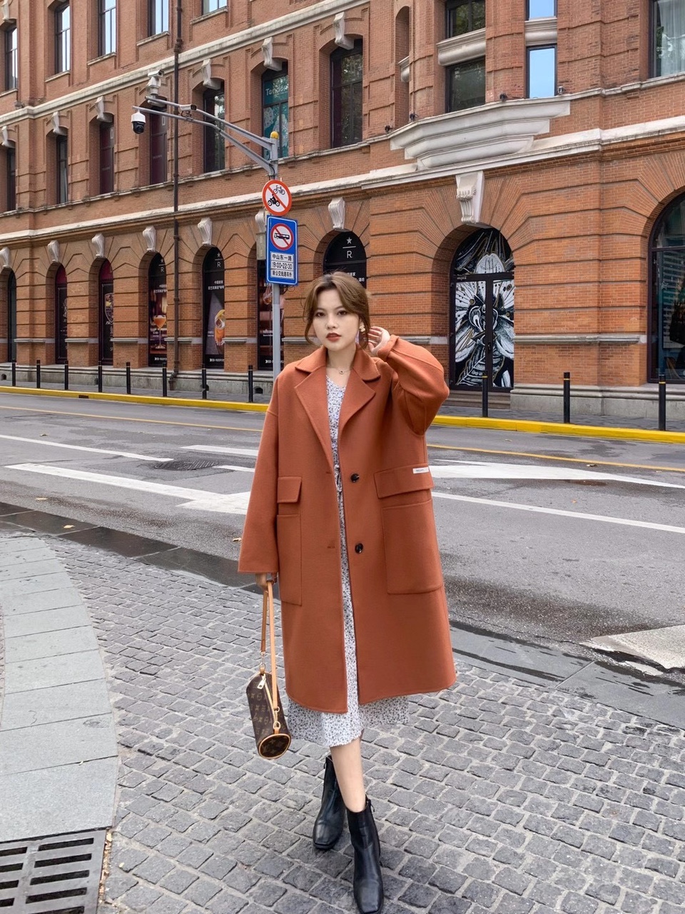 Coat 3
khaki