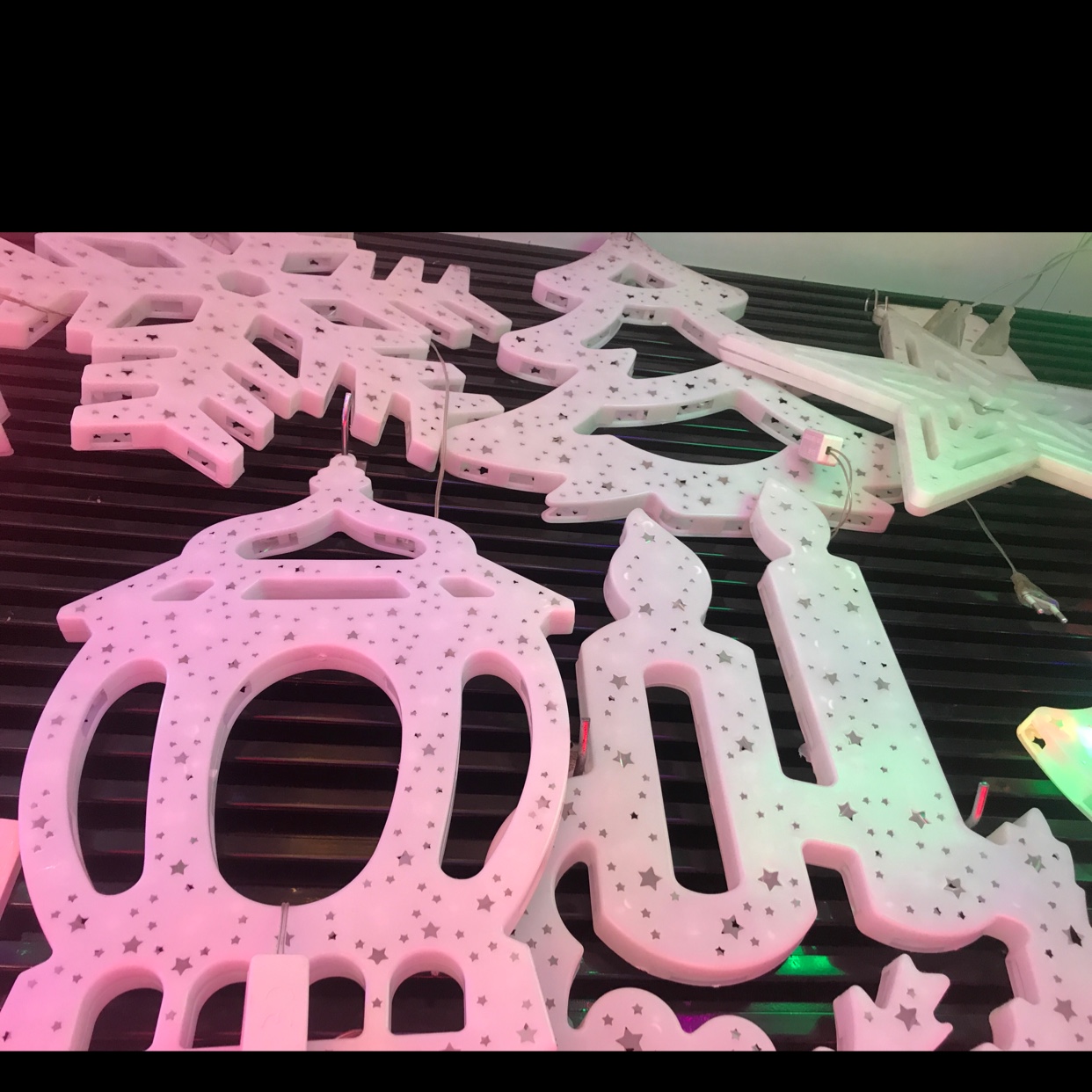 白壳支架