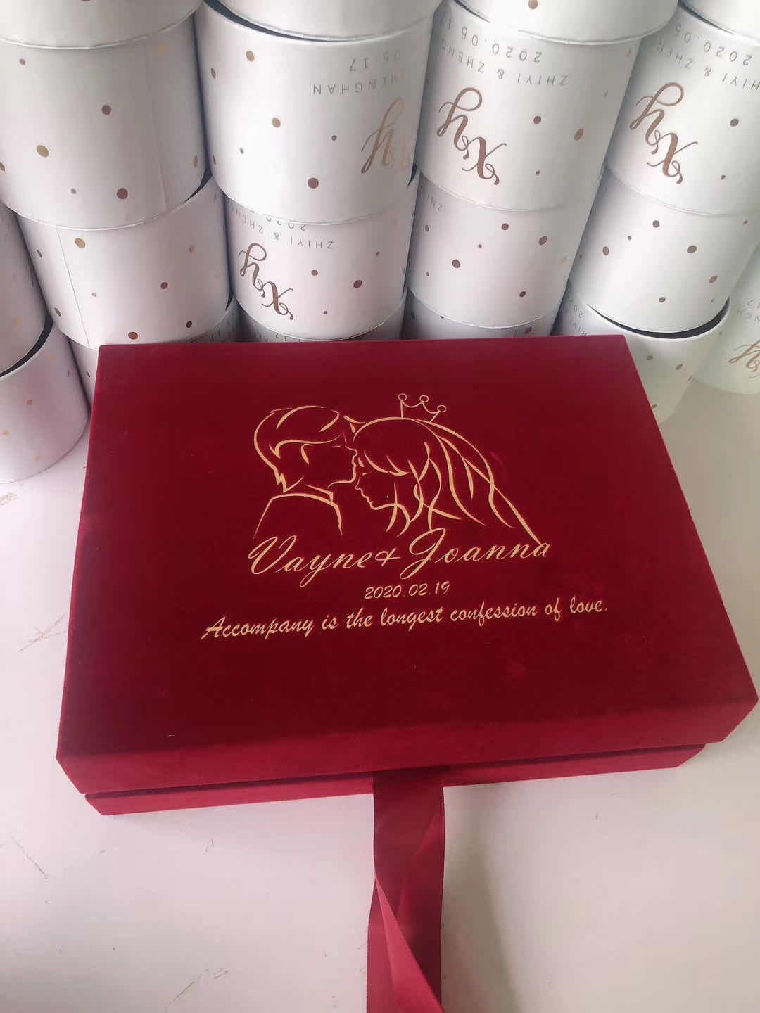 供应酒红无纺底尼龙毛绒布 工艺品植绒布 珠宝盒绒布 现货详情7