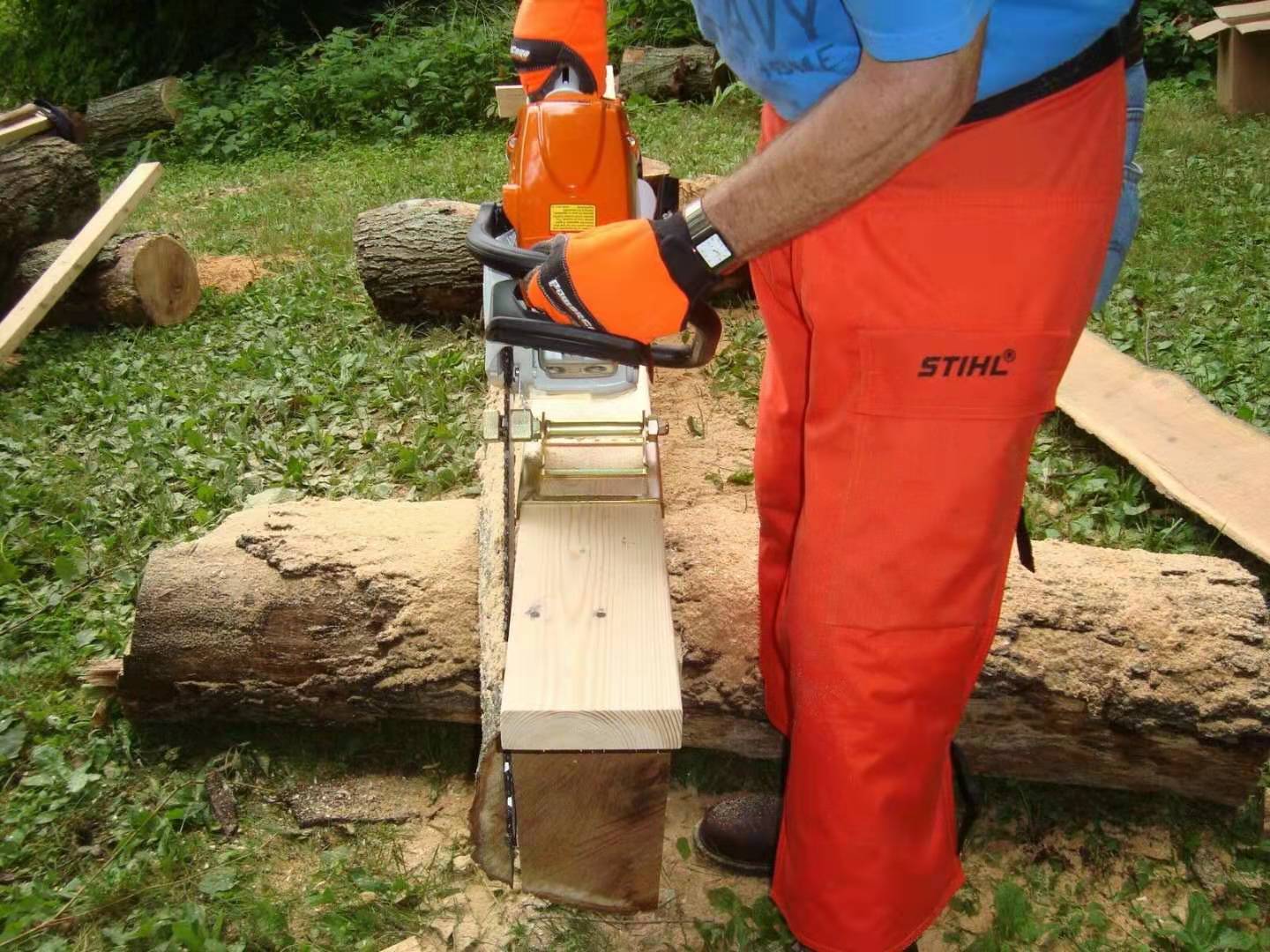 迷你开板架 竖切开板架 MINI VERTICAL CUTTING CHAINSAW MILL详情图7
