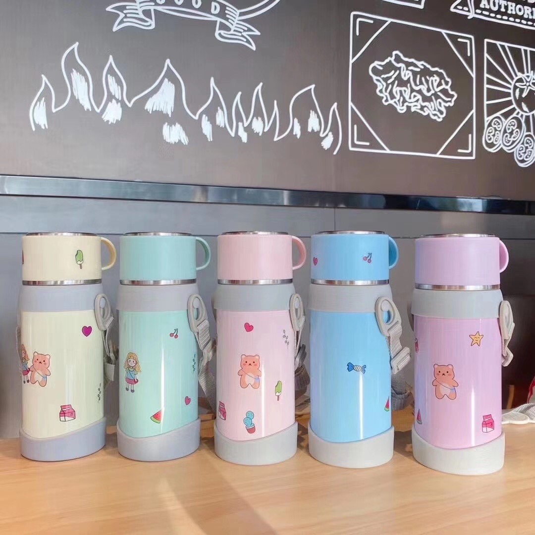 Carry a thermos cup diagonally