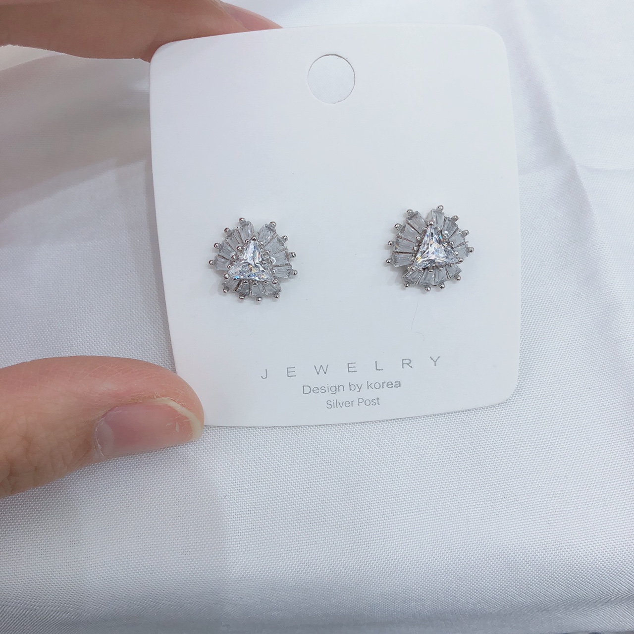 Fashion Earrings 9 thumbnail