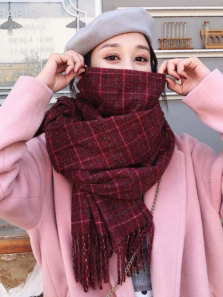 Warm And Thick Scarf With Lovely Students Casual Fashion Generous Scarf