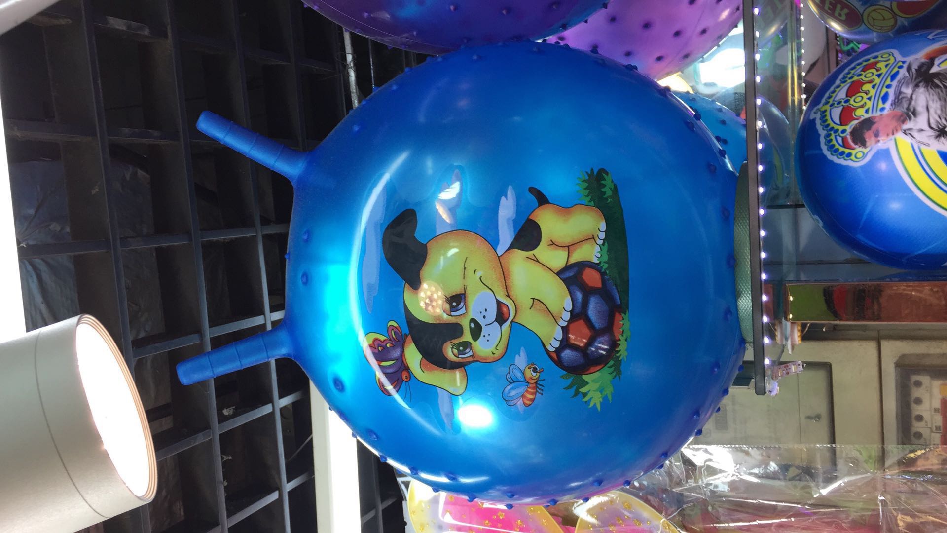 Inflatable jumping ball, goat horn massage ball Application Scenario