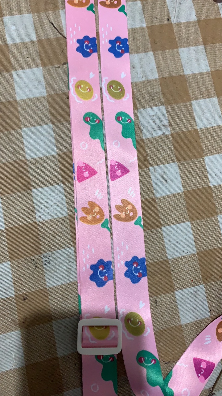 挂带儿童