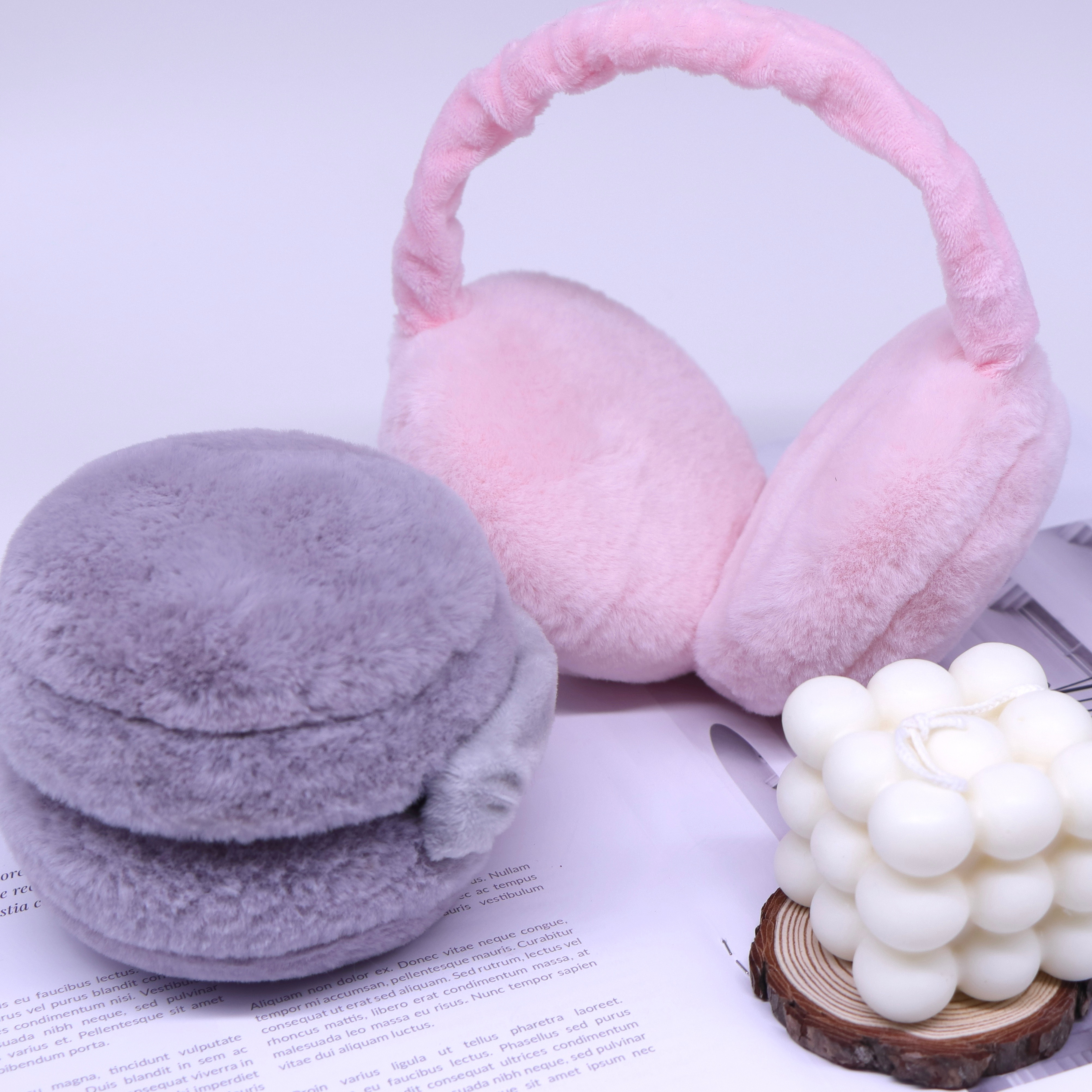 Men And Women Folding Hamburger Structure Earmuffs Warm Ear Protection 08 Application Scenario