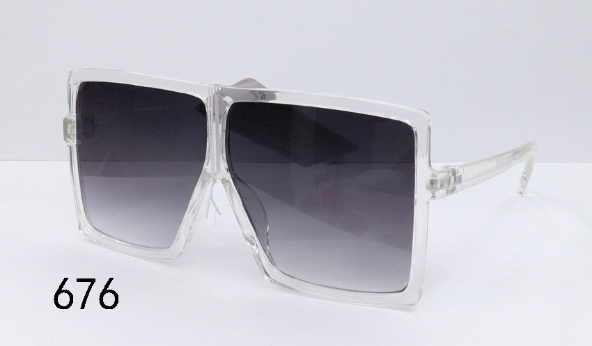 Fashionable bestseller sunglasses detail image 3