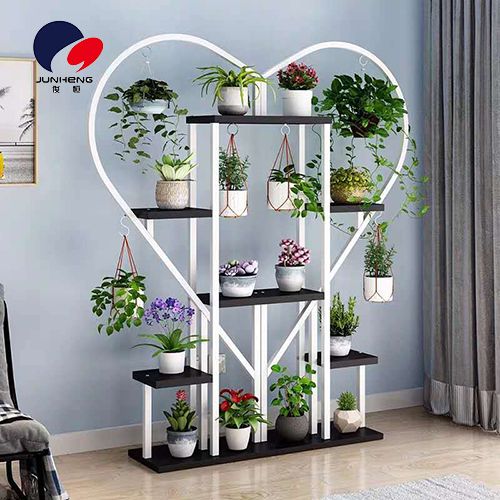 Special offer on floor-standing single heart-shaped stand A624 for indoor decoration, living room, hanging plant, bedroom and home balcony Application Scenario
