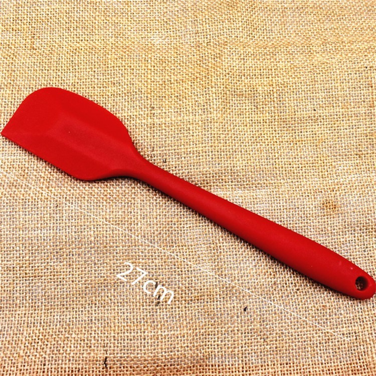 Kitchen Baking Supplies Silicone Kitchenware Silicone Cream Scraper Application Scenario