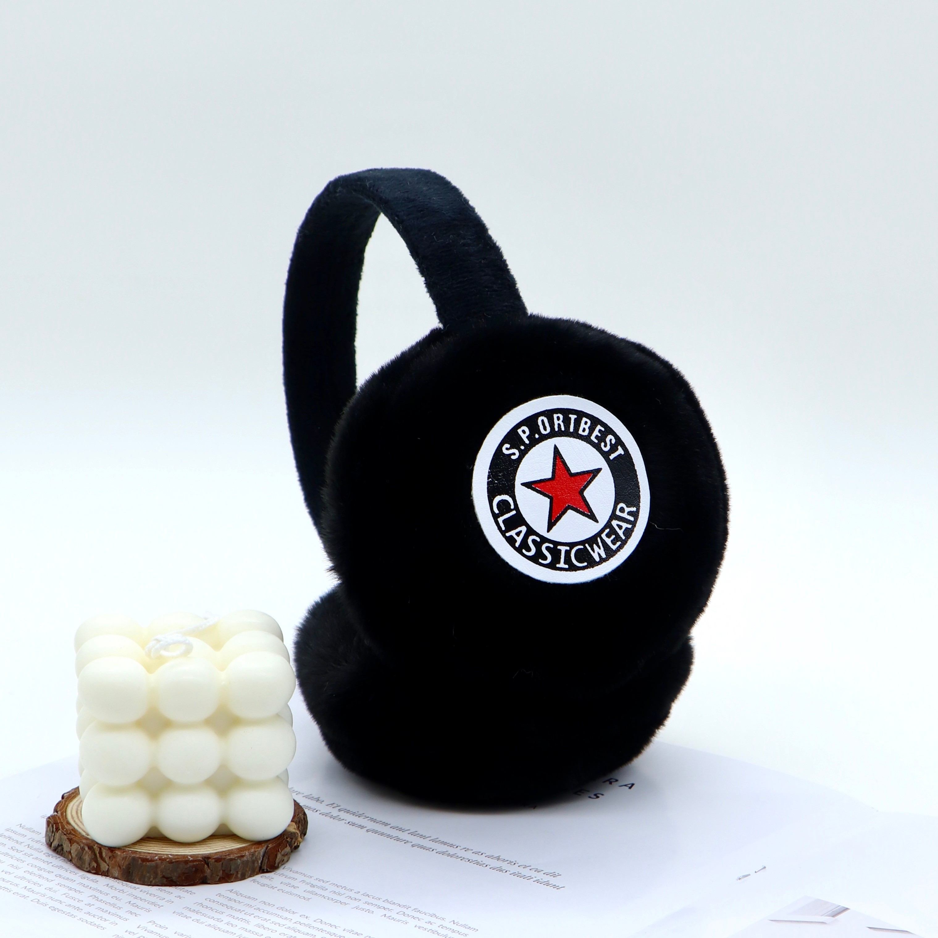 Men's And Women's Wide Pole Large Label Earmuffs For Warm Ear Protection 10 Application Scenario