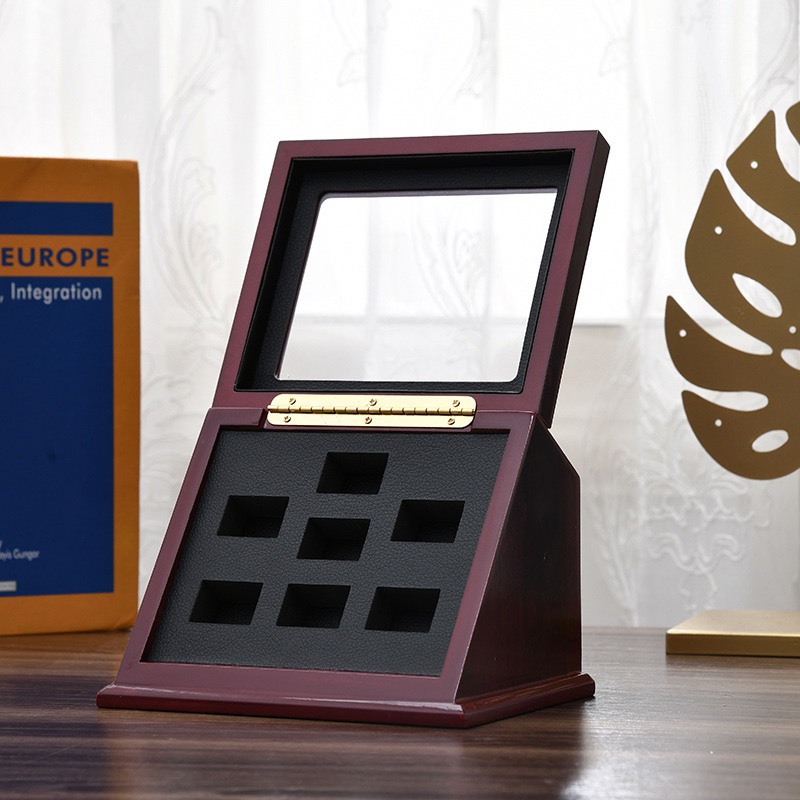 斜边冠军戒指木盒产品图