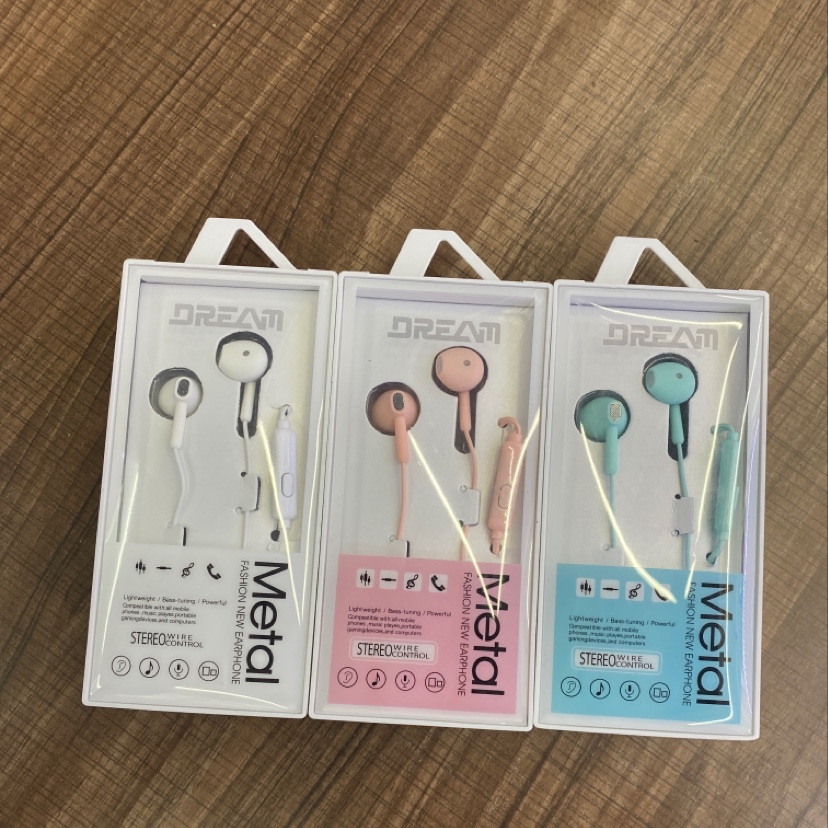 Wired headphones with a microphone Specification image