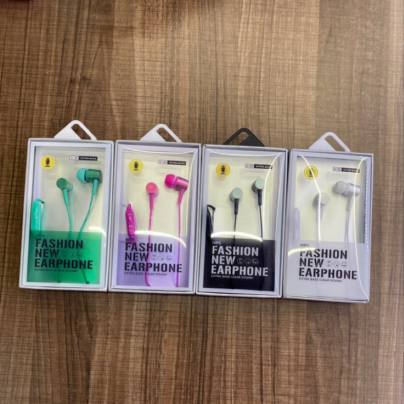 The V30 comes with a microphone and headphones detail image 1