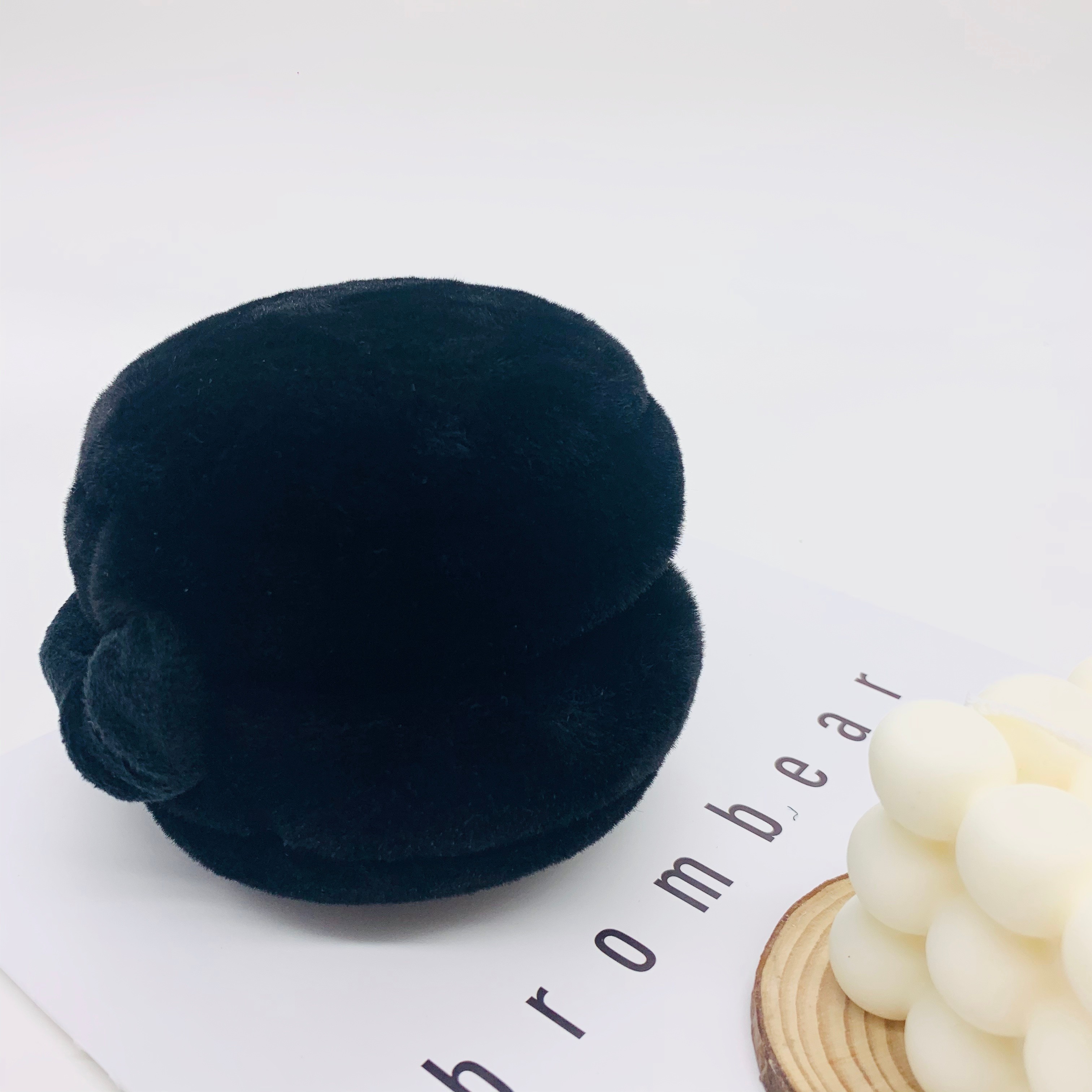 Men And Women Folding Hamburger Structure Earmuffs Warm Ear Protection 08 full figure