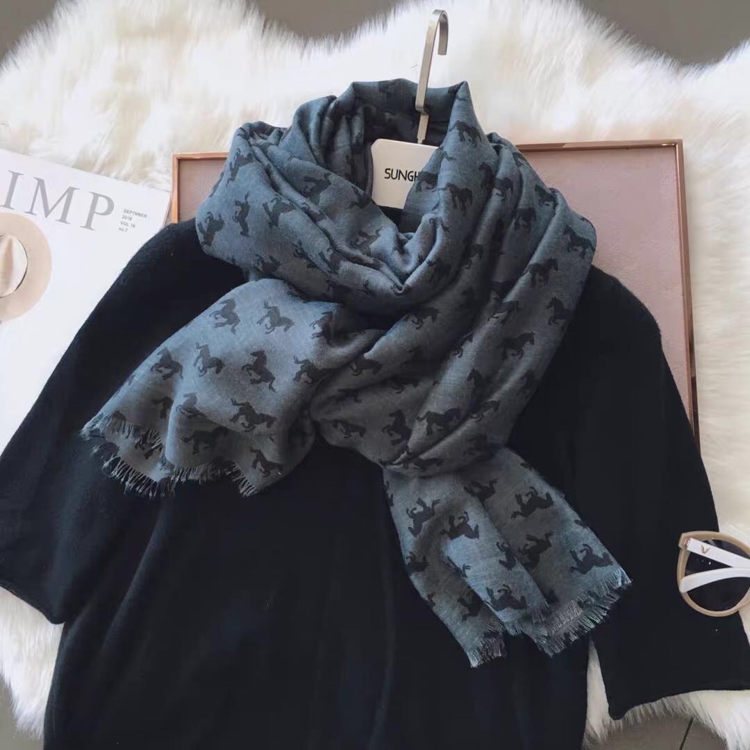 Europe And The United States Classic High-End Women's Scarf 200 Take Super Warm