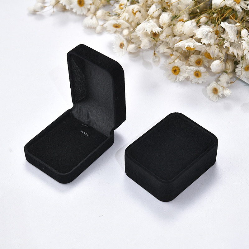 4件首饰品盒白底实物图