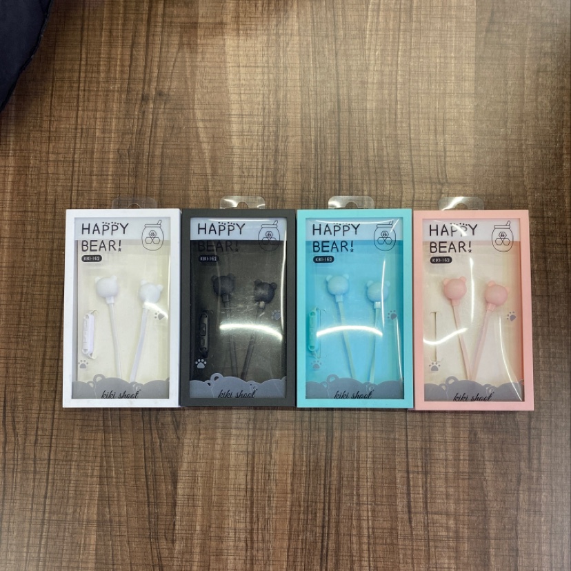 Cartoon Bear Headphones details Picture