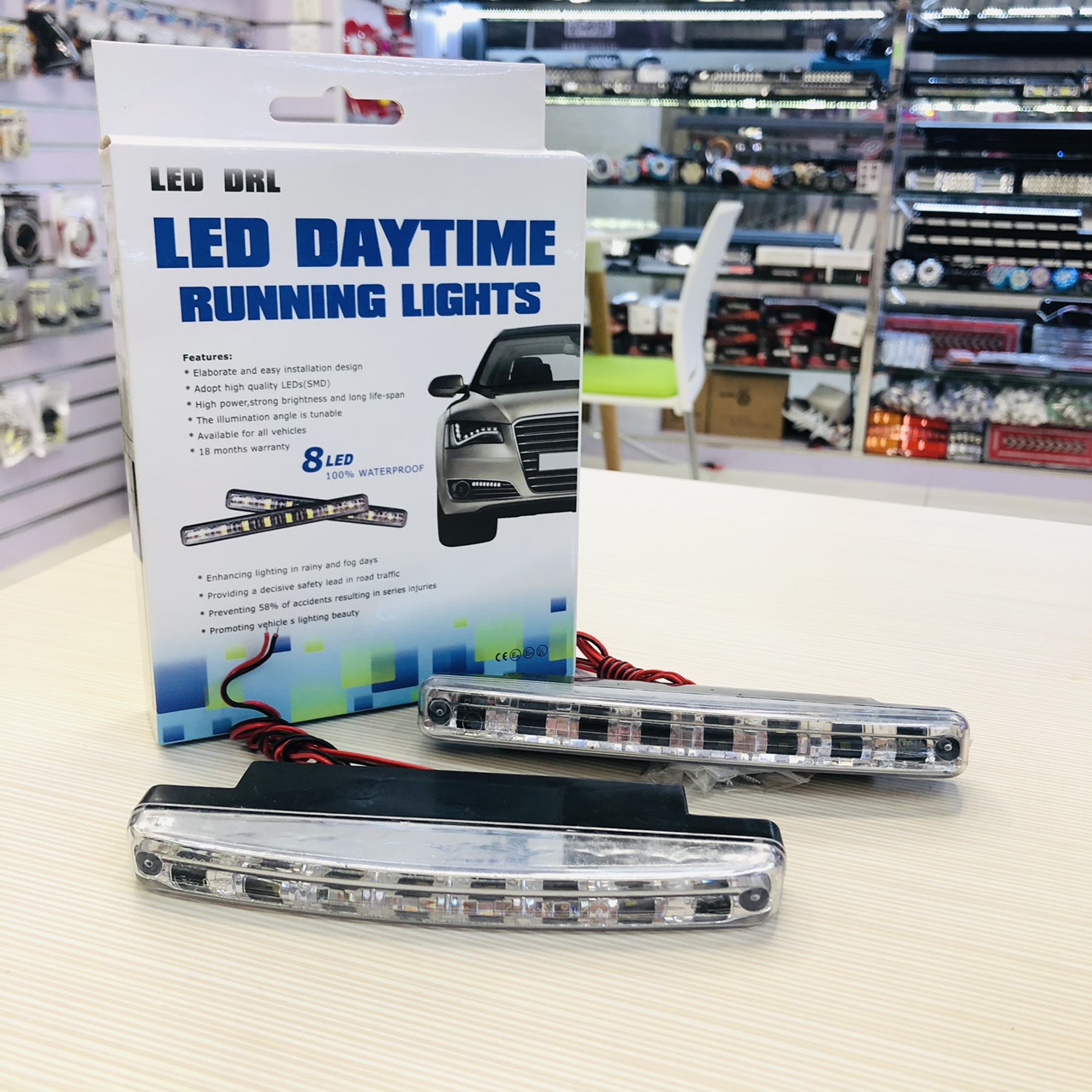 Car LED daytime running lights, ultra-bright 8-lamp driving lights, modified fog lights, decorative lights, white light full figure