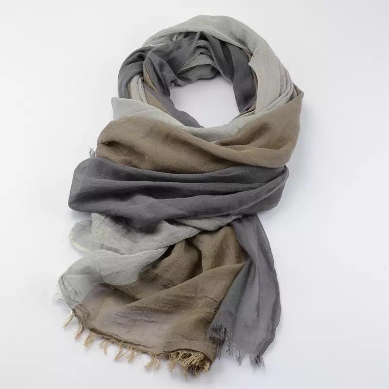 European and American Classic High-End Women's Scarf in Elegant Gray
