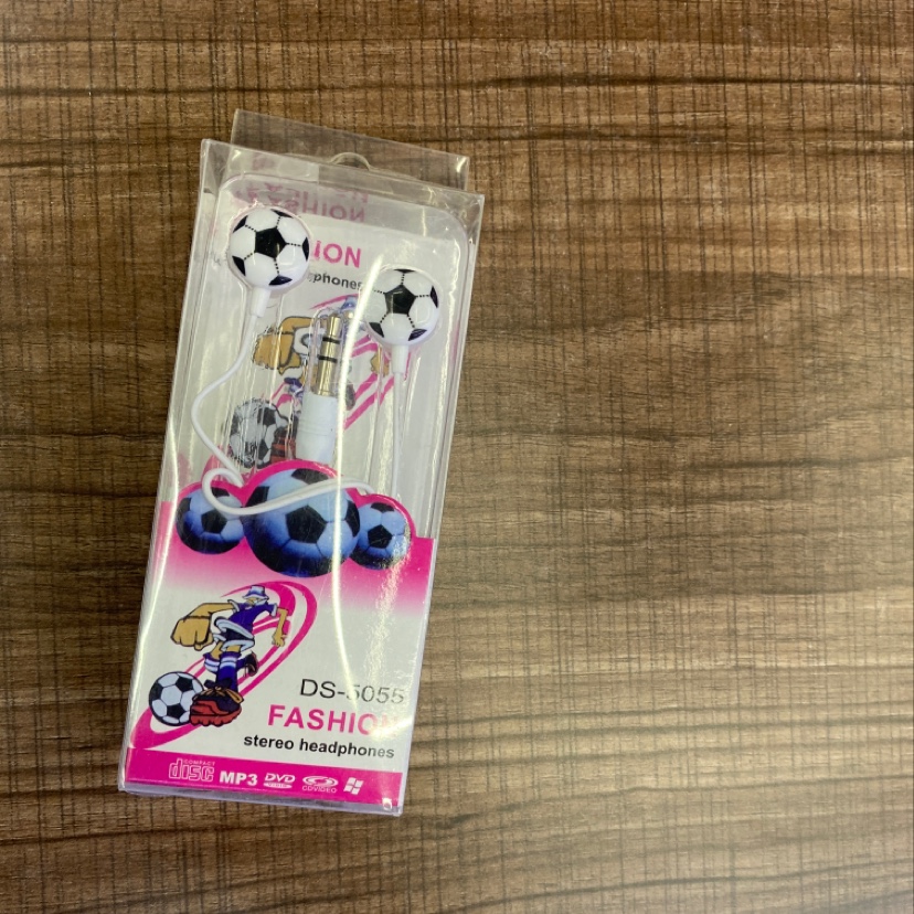 Football MP3 music headphones detail image 1