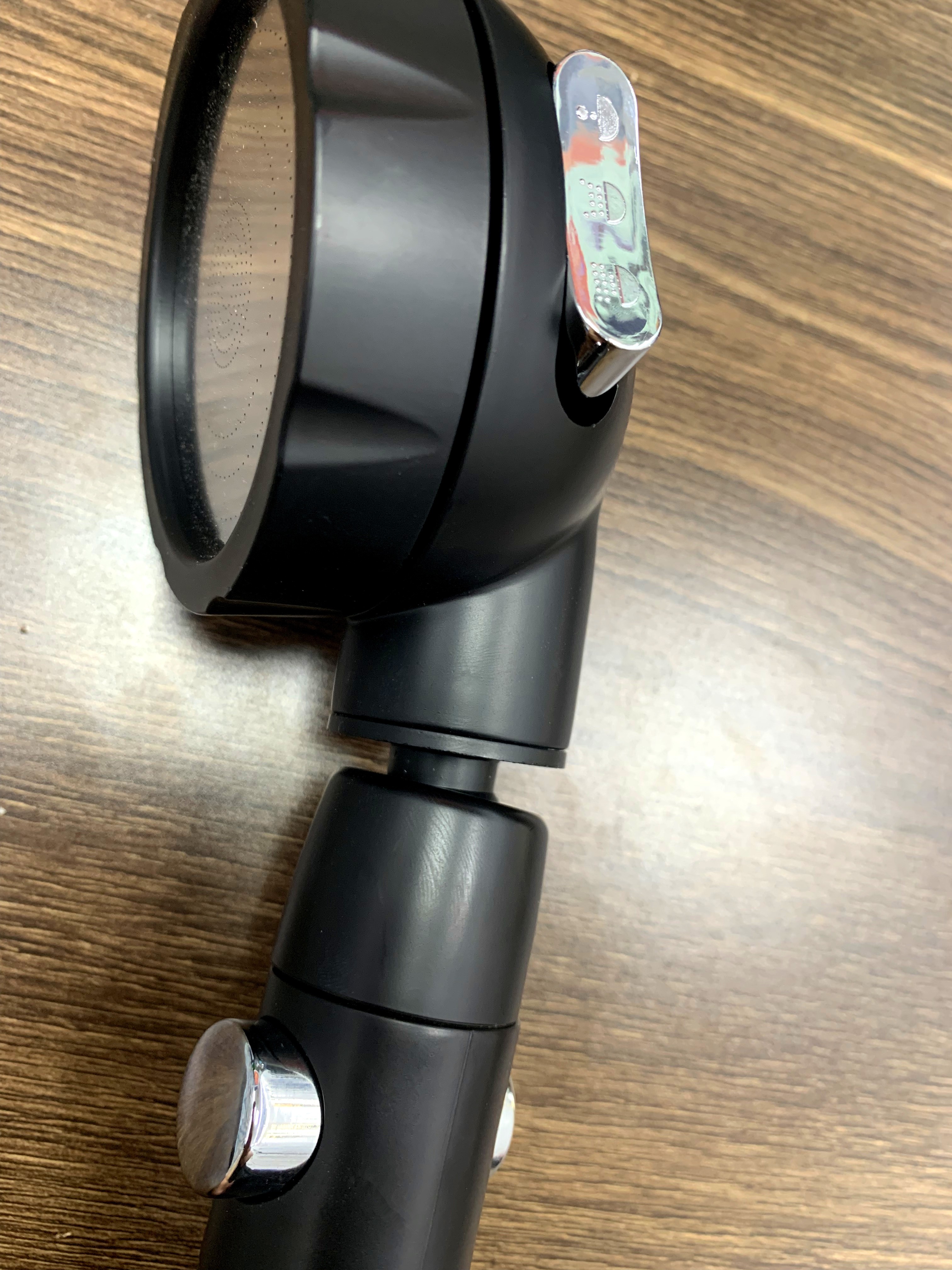 360-degree rotating three-speed universal pressure-increasing one-button water-stop showerhead, household detachable and washable showerhead detail image 12