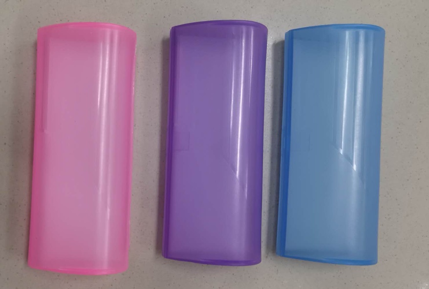 Plastic mirror box