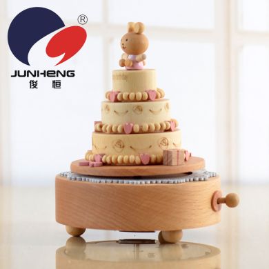 Junheng cross-border birthday cake music box Bear children's birthday gift engraved music box wooden crafts PH1513