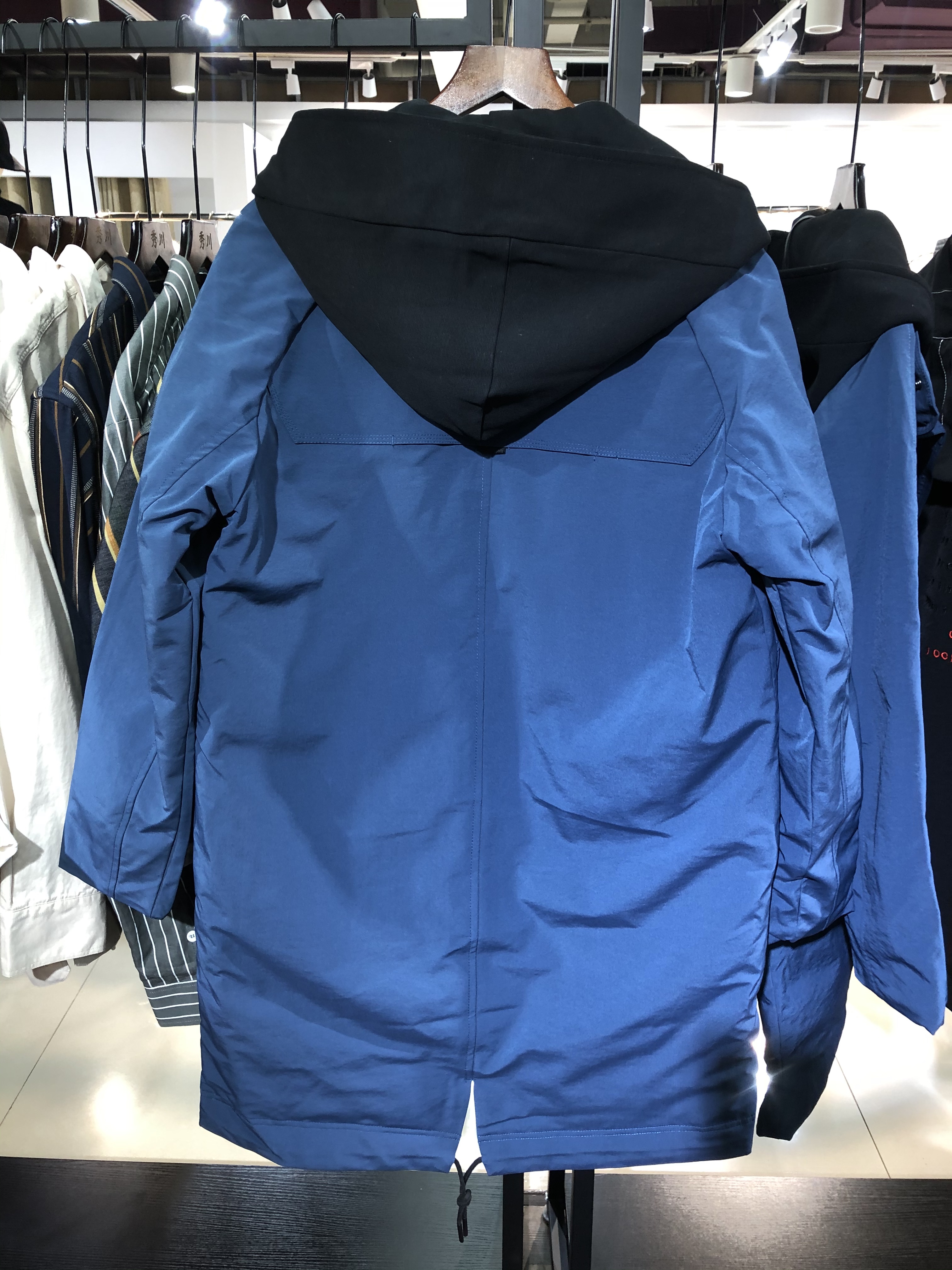 2020冬季新款韩版潮流长款卫衣帽款时尚舒适羽绒服细节图