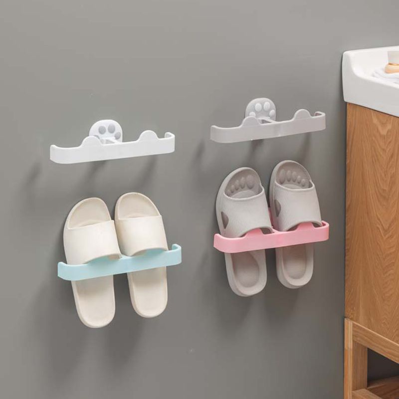 Creative cat paw non-drilling wall-mounted modular slipper rack for home bathroom and toilet slipper draining and storage rack Application Scenario
