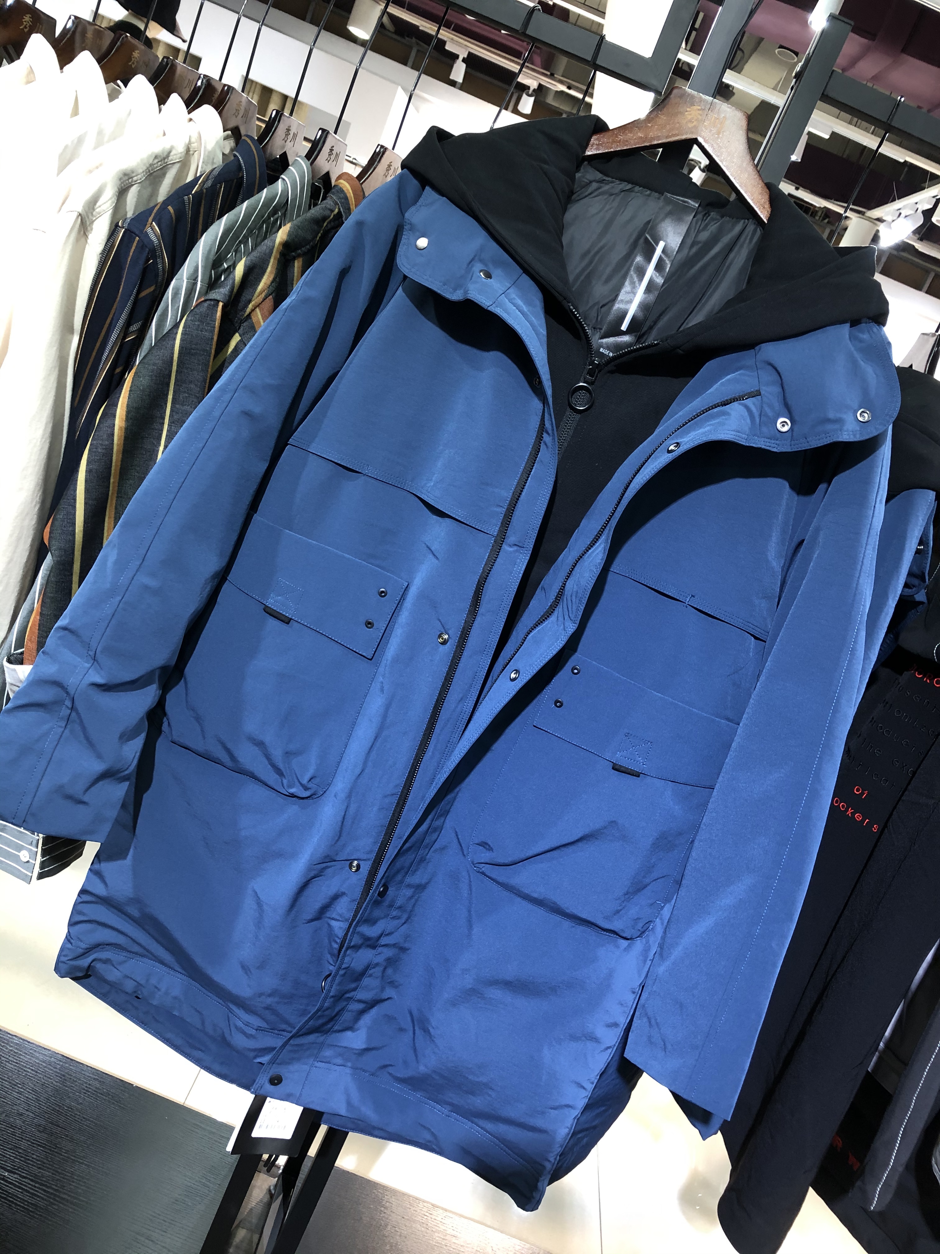 羽绒服实物图