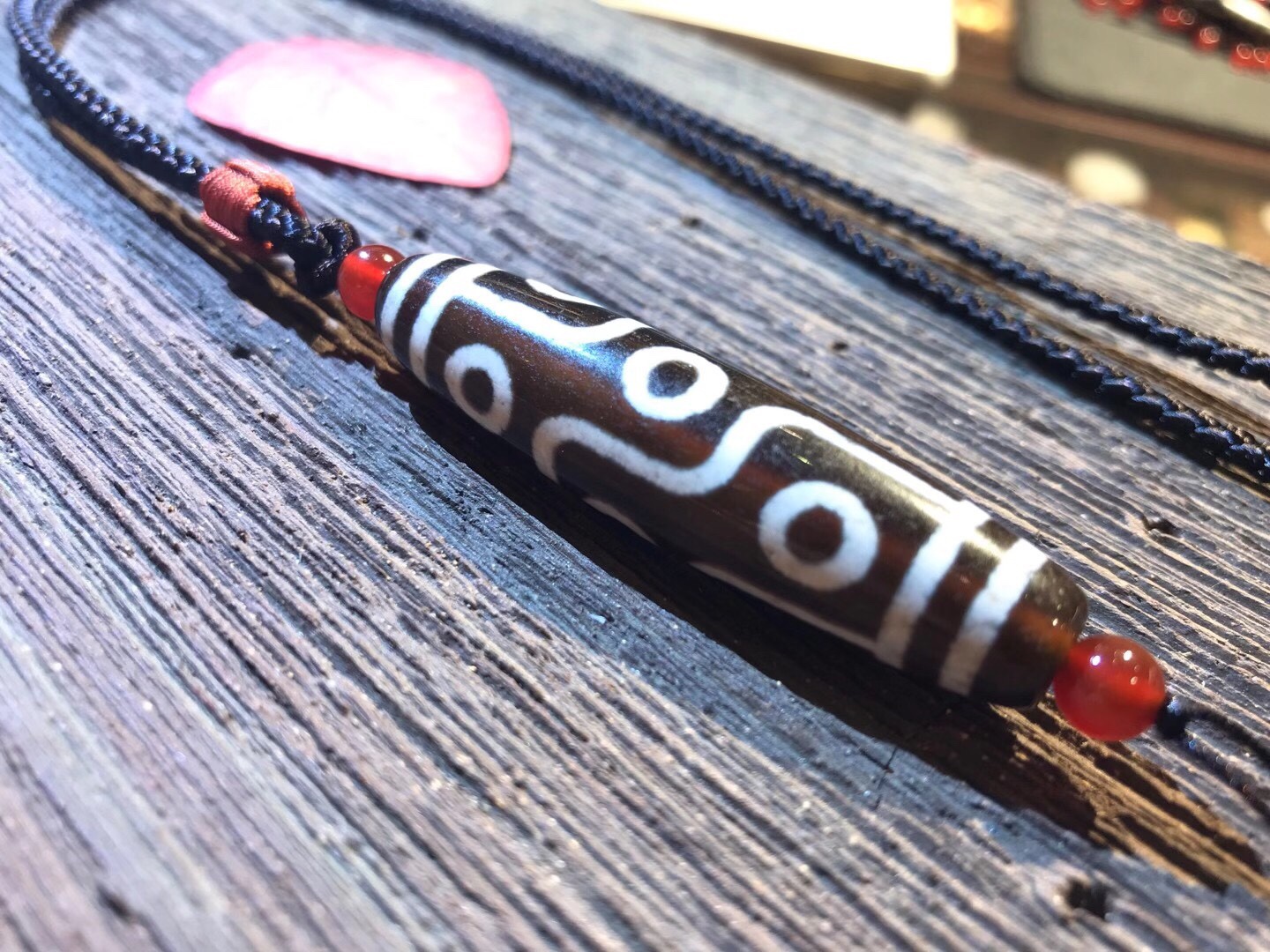 📣📣📣 Nine-eyed sky pearl matchmaking style, size 14×55mm, matchmaking price favorable. For interest, please inquire Specification image