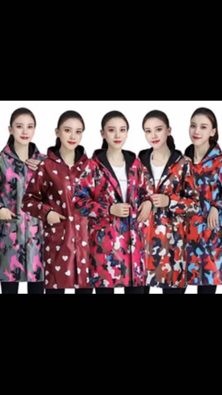 Loose waterproof camouflage dress for women