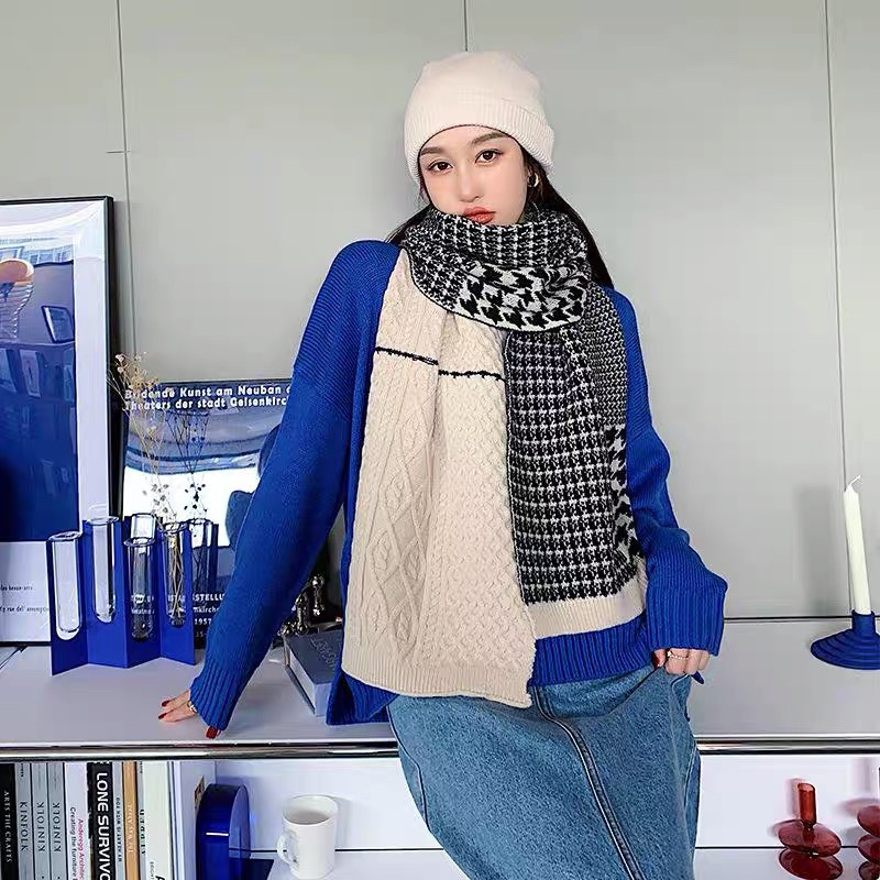 The scarf is warm, versatile, cute for students, casual, fashionable and elegant
