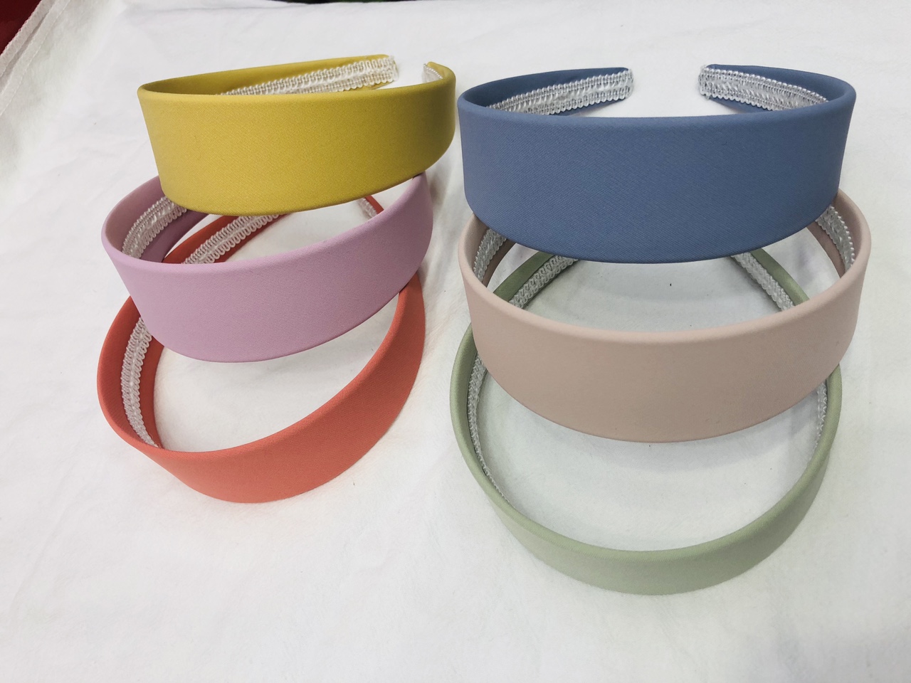 Jewelry manufacturers direct sales of new Korean version of the trend style head buckle full figure