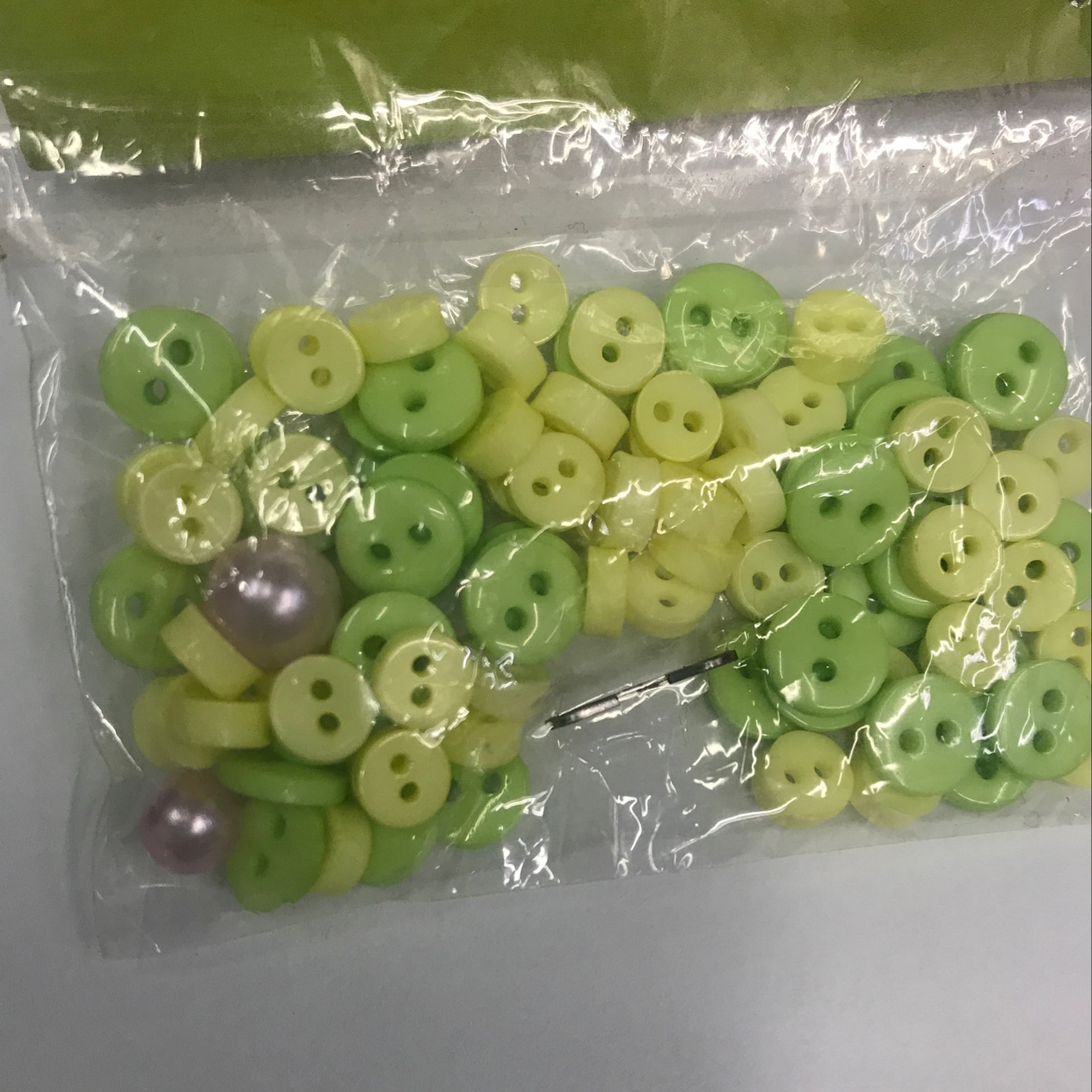 树脂小钮扣